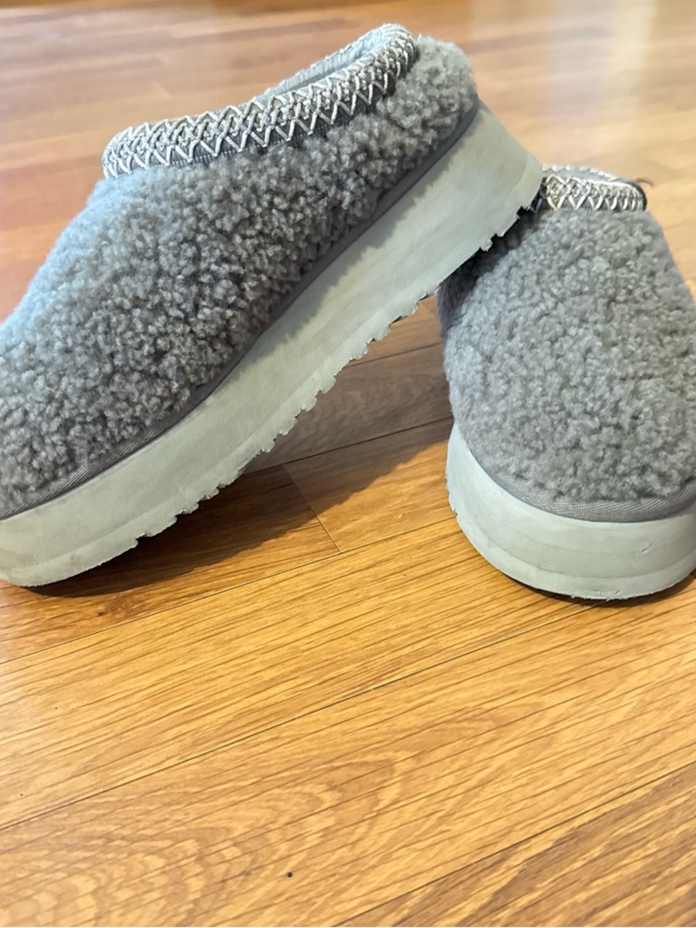 UGG Tazz Platform Maxi Curly Gray Sherpa Slip-On Clog Slippers